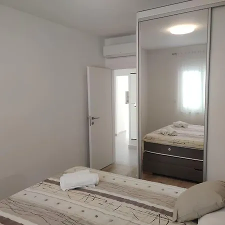 Lägenhet Mata Makarska